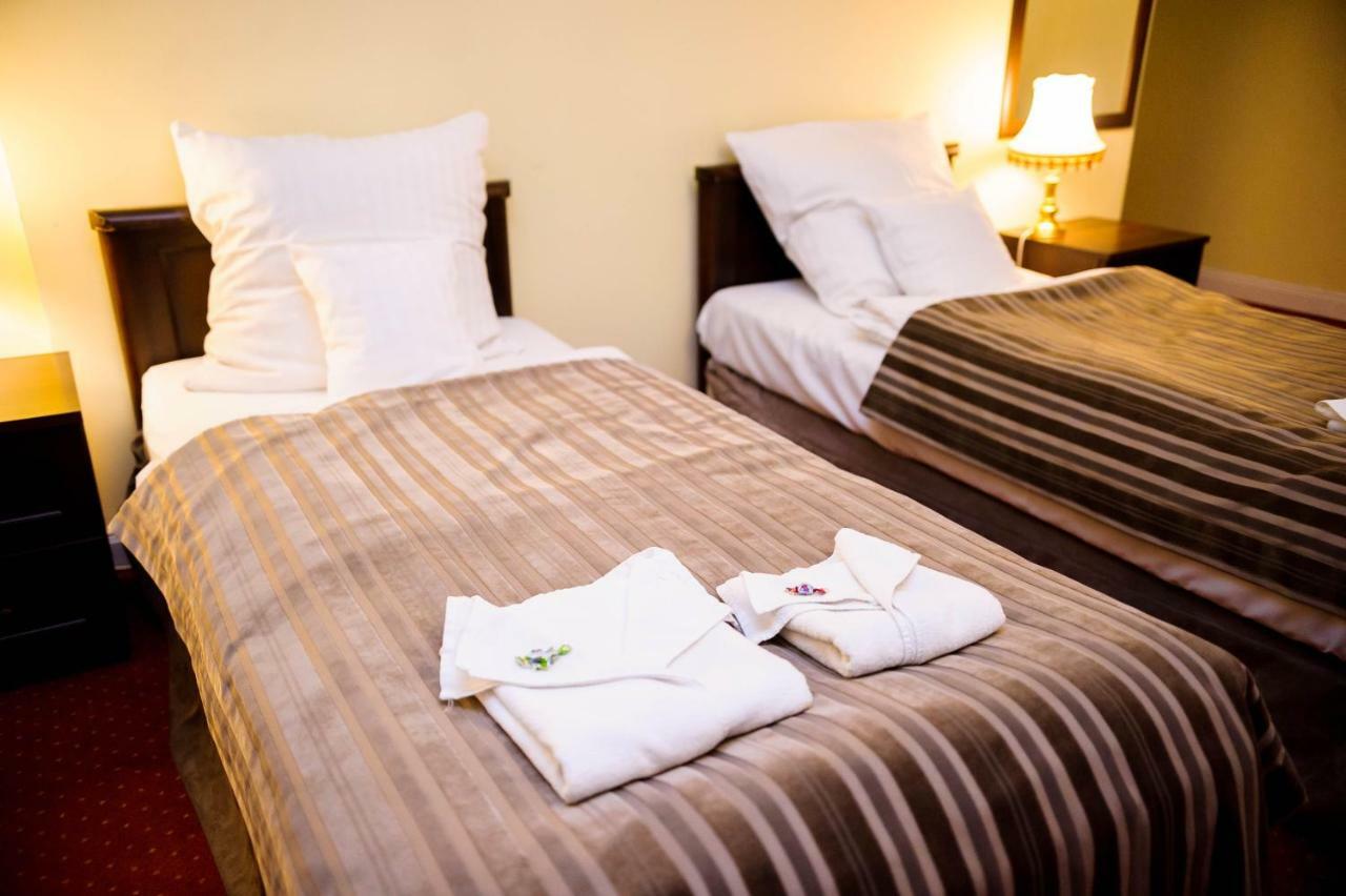 Hotel Dwor Sojki Luaran gambar