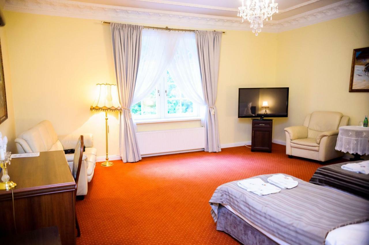 Hotel Dwor Sojki Luaran gambar