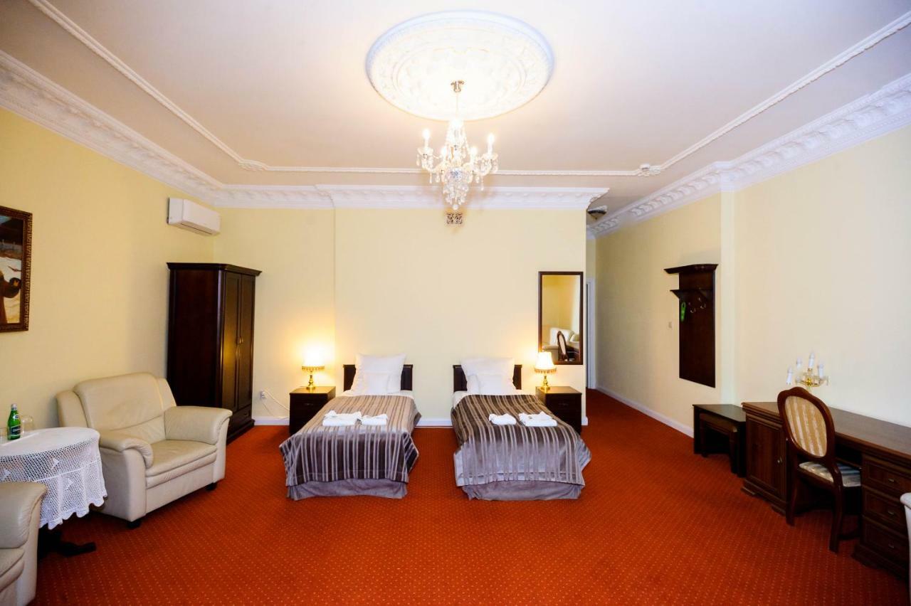 Hotel Dwor Sojki Luaran gambar