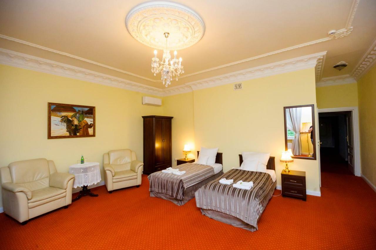 Hotel Dwor Sojki Luaran gambar