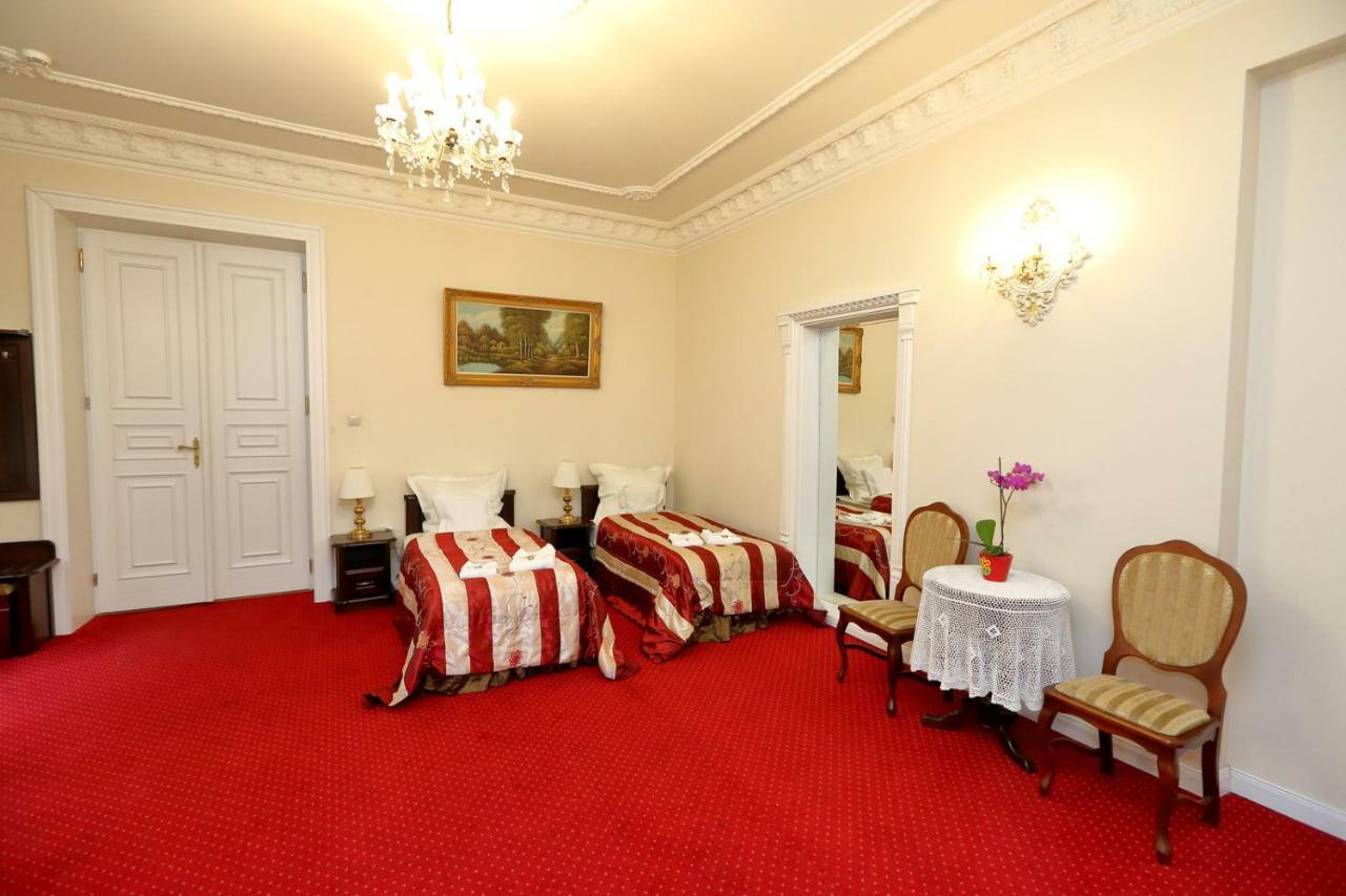 Hotel Dwor Sojki Luaran gambar